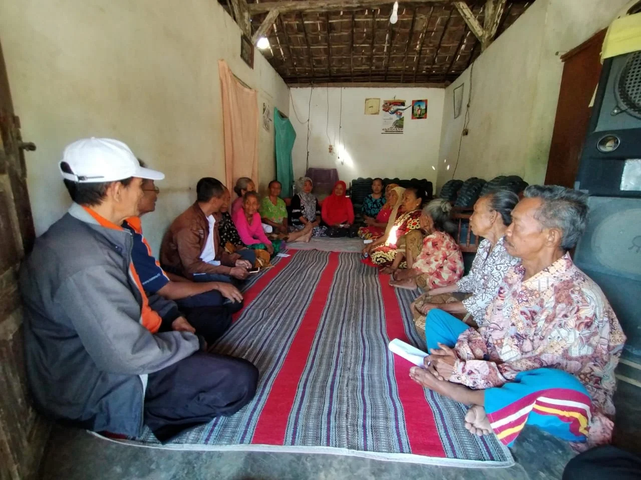 Bhakti Sosial di Desa Genjeng (WebP)