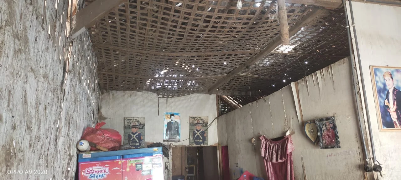 Kondisi rumah Keluarga Triyono yang tak layak huni (WebP)