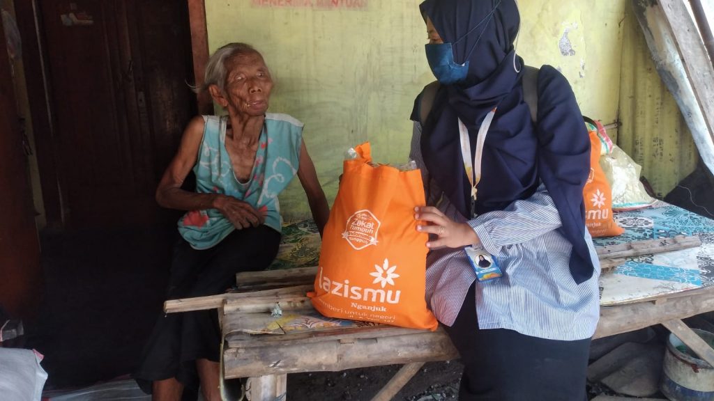 PENOLAK BALA DENGAN BERSEDEKAH