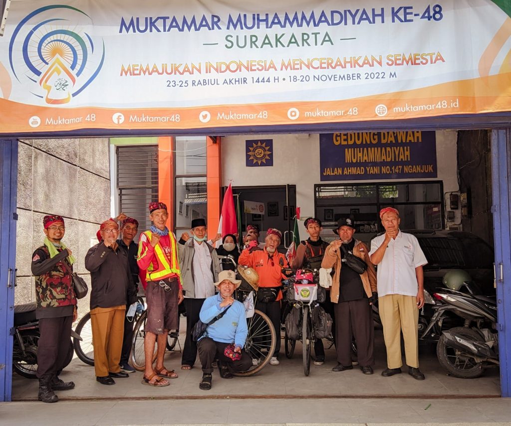 LAZISMU KAB. NGANJUK KEDATANGAN TAMU GOWES PWM KALIMANTAN TENGAH DAN SURABAYA