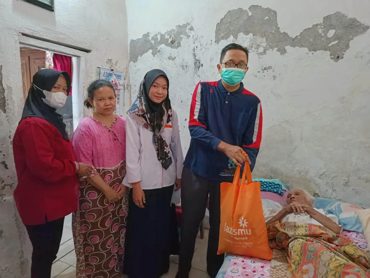 00ddeeba-8b70-4698-bfba-4e5c270a8d1d.webp