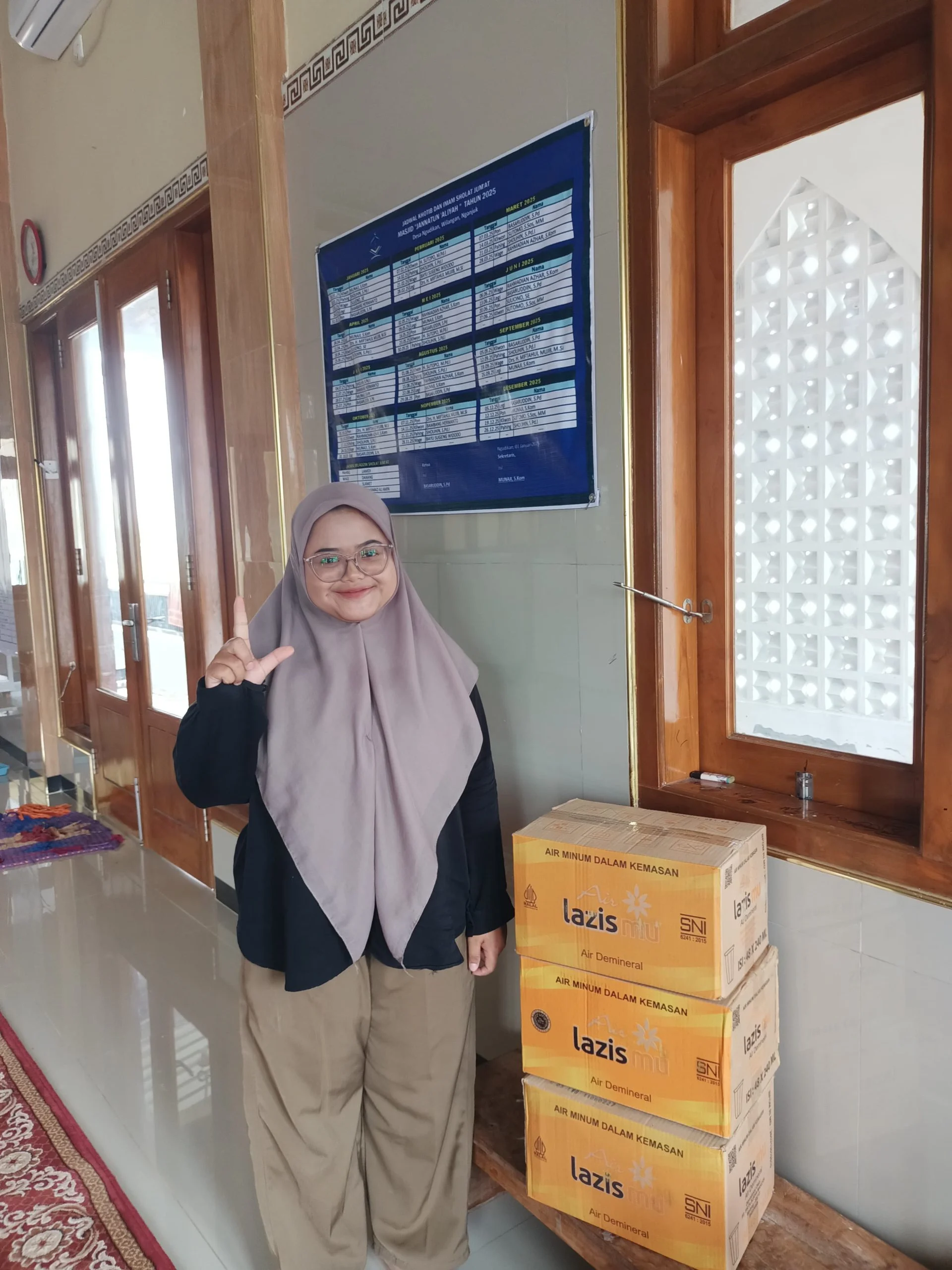 Sedekah Air di Masjid Jannatun Aliyah (WebP)