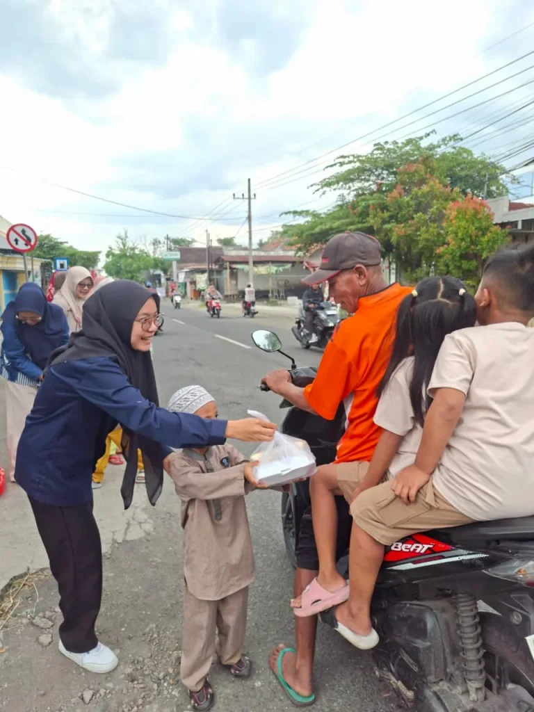 tEBAR TAKJIL BERSAMA TK ABA GONDANG DAN LENGKONG