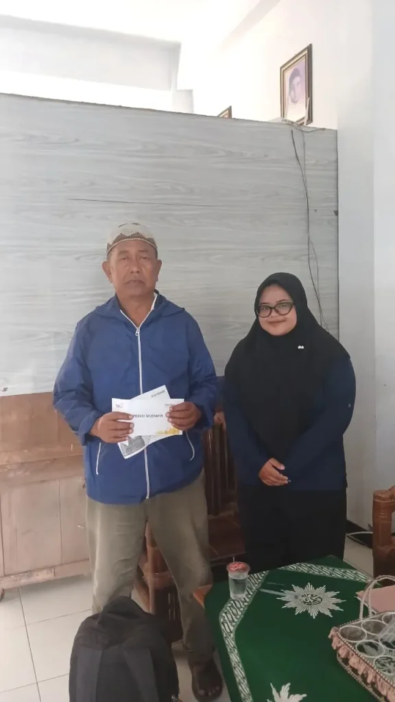 lazismu Kabupaten Nganjuk Salurkan Bantuan untuk Musafir yang Kehabisan Bekal Perjalanan