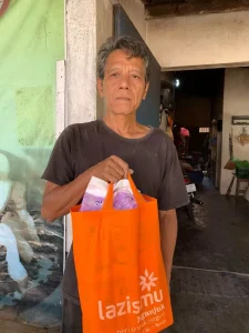 Lazismu Kabupaten Nganjuk Salurkan Bantuan Kesehatan untuk Pak Imam Penderita Stroke