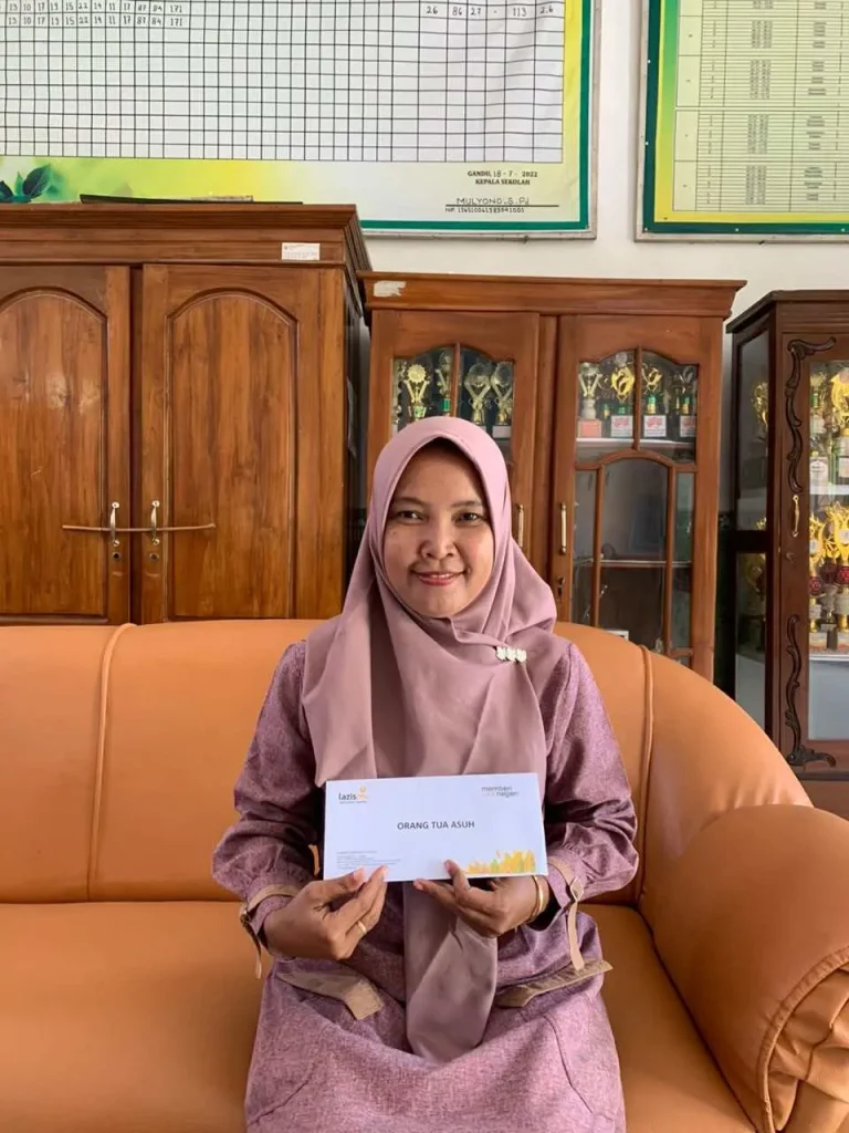 Lazismu Kabupaten Nganjuk Laksanakan Pentasharufan Program Orang Tua Asuh untuk Dua Penerima Manfaat Lazismu Kabupaten Nganjuk Laksanakan Pentasharufan Program Orang Tua Asuh untuk Dua Penerima Manfaat